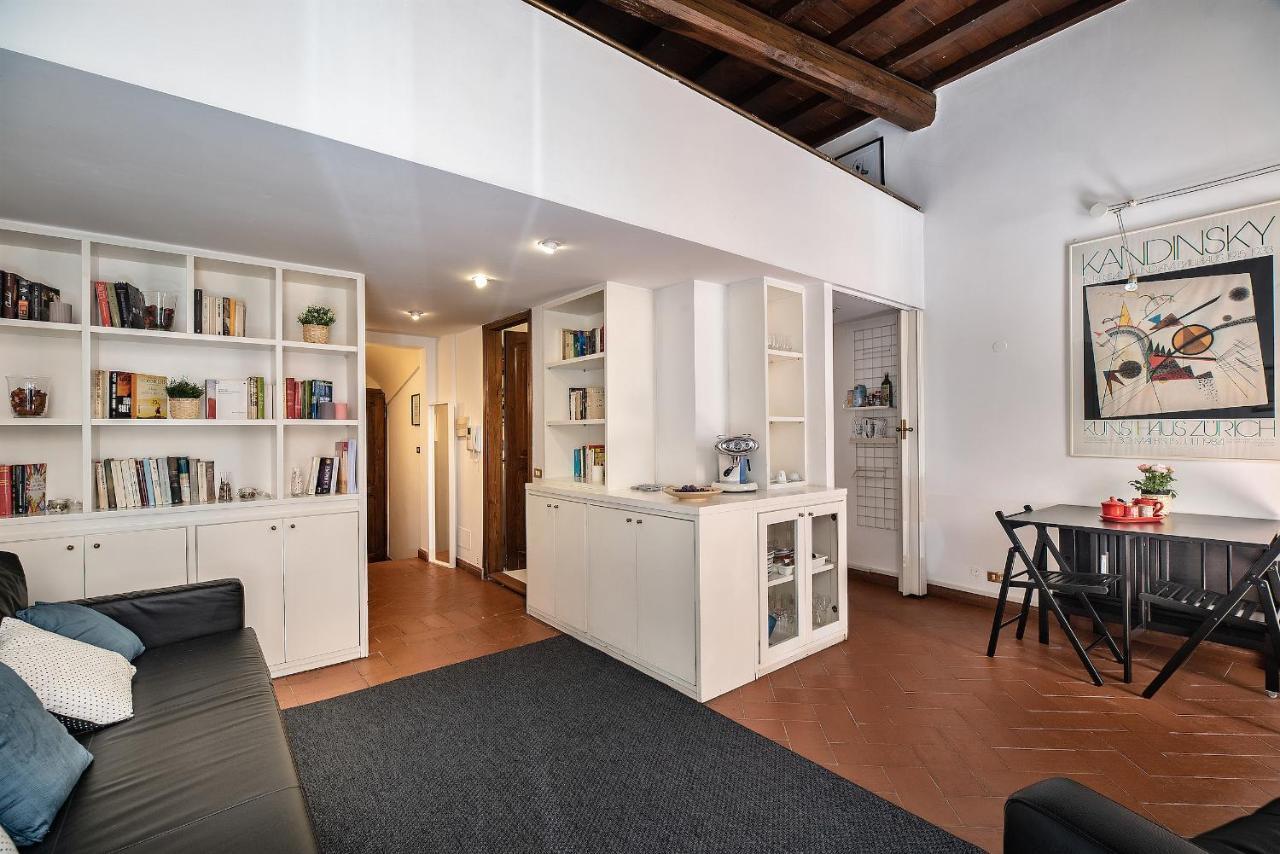 Appartamento Via Dei Baullari Рим Екстериор снимка
